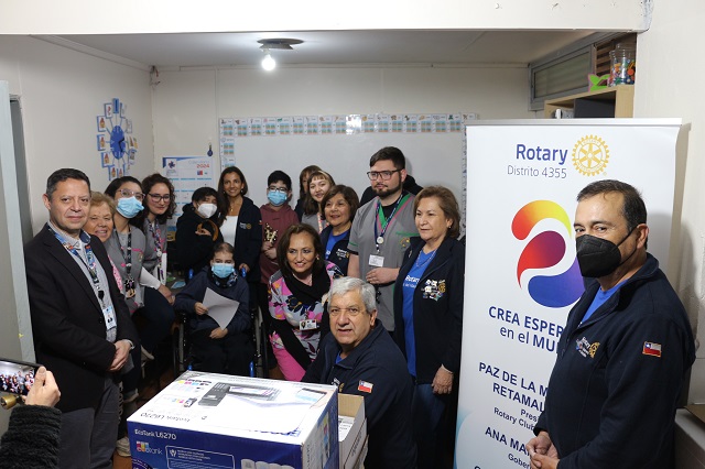 Escuela Hospital Recibió Donativo de Club Rotary Linares del Maule